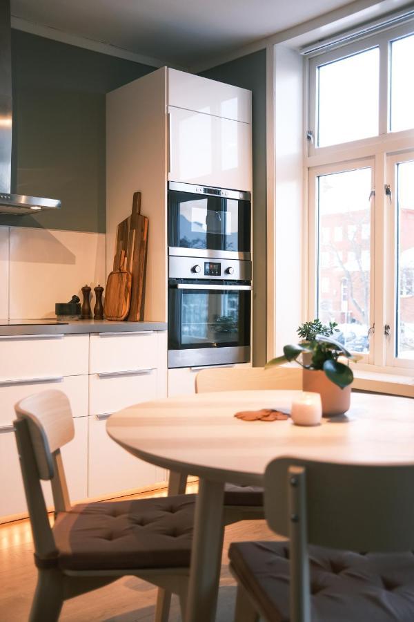 Appartement The Golden Lion Street Getaway à Trondheim Extérieur photo
